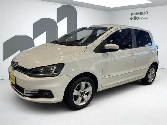 VOLKSWAGEN-FOX-1.6 MSI TOTAL FLEX CONNECT 4P MANUAL VOLKSWAGEN-FOX-2017