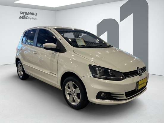 VOLKSWAGEN-FOX-2017