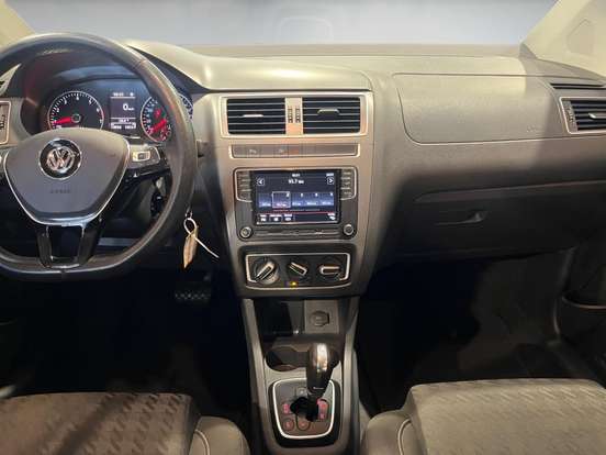 VOLKSWAGEN-FOX-1.6 MSI TOTAL FLEX CONNECT 4P MANUAL VOLKSWAGEN-FOX-2017