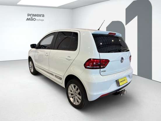 VOLKSWAGEN-FOX-2019