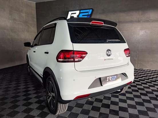 VOLKSWAGEN-FOX-2020