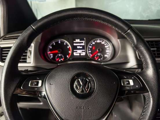 VOLKSWAGEN-FOX-1.6 MSI TOTAL FLEX XTREME 4P MANUAL VOLKSWAGEN-FOX-2020