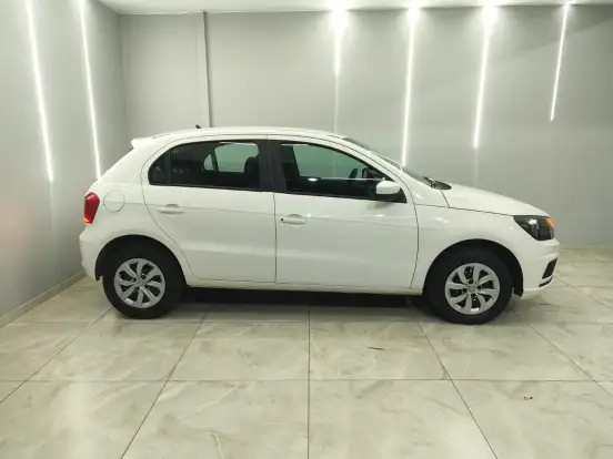 VOLKSWAGEN-GOL-2020