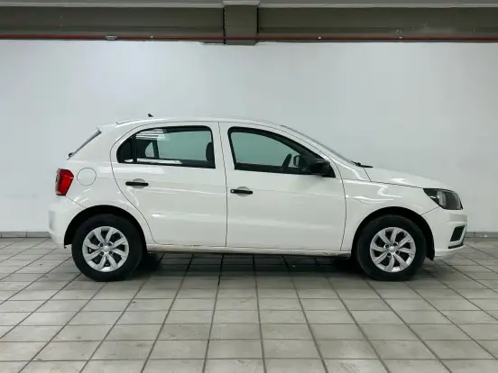 VOLKSWAGEN-GOL-2022