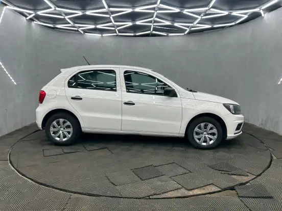 VOLKSWAGEN-GOL-2022