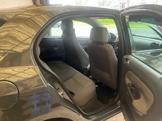 VOLKSWAGEN-GOL-1.0 MI 8V FLEX 4P MANUAL G.IV VOLKSWAGEN-GOL-2009