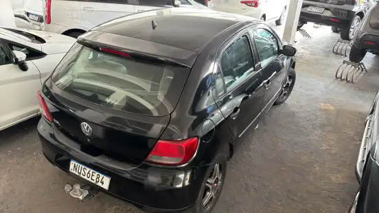 VOLKSWAGEN-GOL-2010
