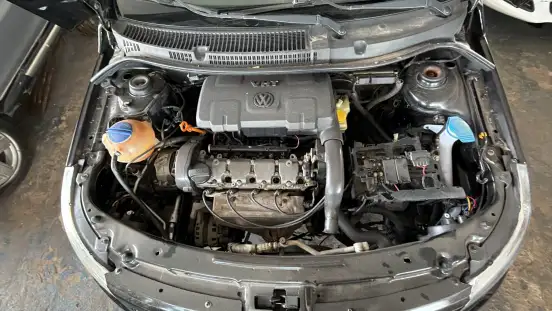 VOLKSWAGEN-GOL-2010