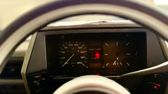 VOLKSWAGEN-GOL-1993
