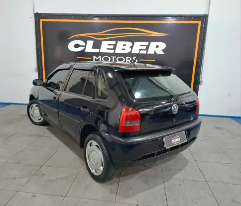 VOLKSWAGEN-GOL-2004