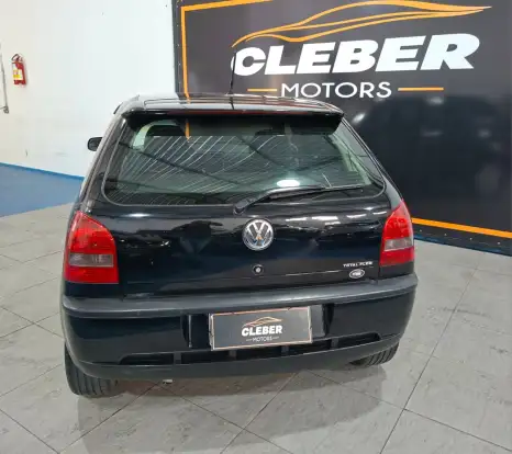 VOLKSWAGEN-GOL-2004