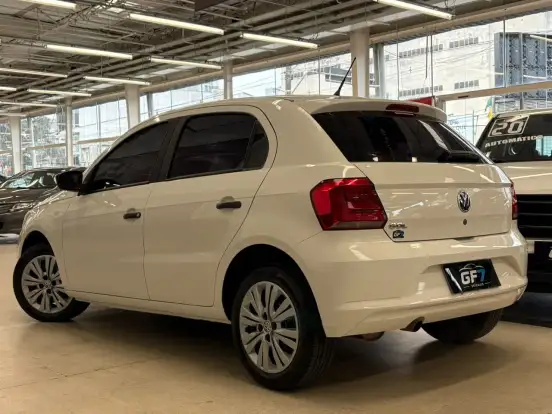 VOLKSWAGEN-GOL-2021