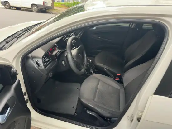 VOLKSWAGEN-GOL-1.6 MSI TOTALFLEX 4P MANUAL VOLKSWAGEN-GOL-2018
