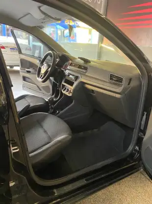VOLKSWAGEN-GOL-2017