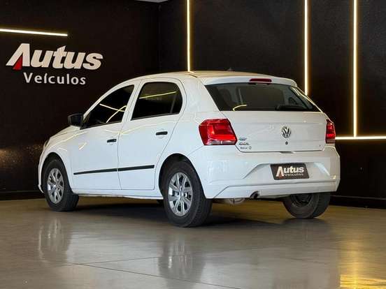 VOLKSWAGEN-GOL-2022