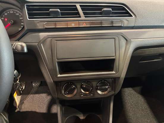 VOLKSWAGEN-GOL-1.0 12V MPI TOTALFLEX 4P MANUAL VOLKSWAGEN-GOL-2022