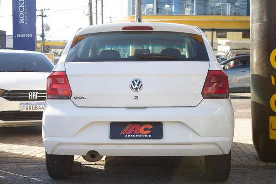 VOLKSWAGEN-GOL-2021
