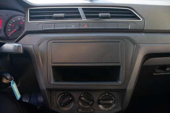 VOLKSWAGEN-GOL-2021