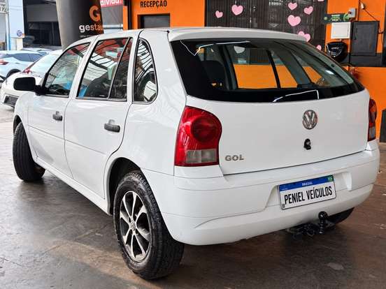 VOLKSWAGEN-GOL-1.0 MI 8V FLEX 4P MANUAL G.IV VOLKSWAGEN-GOL-2011