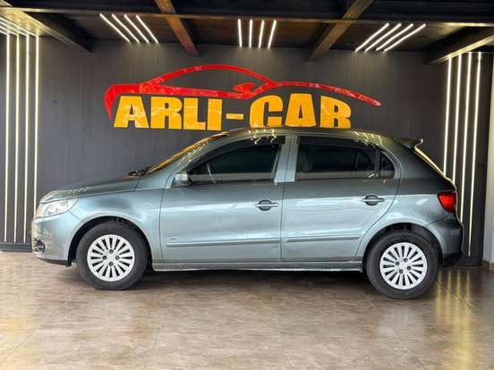 VOLKSWAGEN-GOL-1.0 MI 8V FLEX 4P MANUAL G.V VOLKSWAGEN-GOL-2009