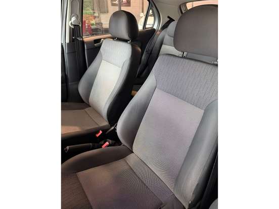 VOLKSWAGEN-GOL-1.0 MI CITY 8V FLEX 4P MANUAL VOLKSWAGEN-GOL-2014