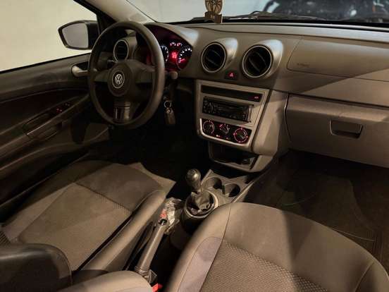 VOLKSWAGEN-GOL-2015