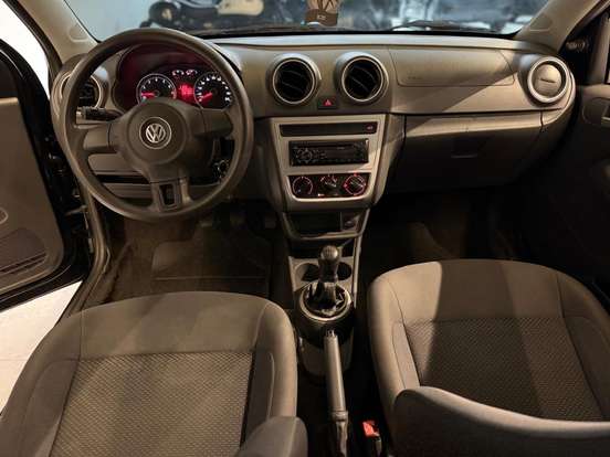 VOLKSWAGEN-GOL-2015