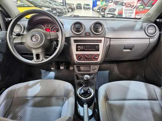VOLKSWAGEN-GOL-2016