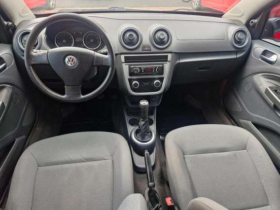 VOLKSWAGEN-GOL-2009