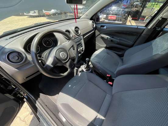 VOLKSWAGEN-GOL-2012
