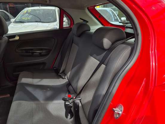 VOLKSWAGEN-GOL-1.6 MI 8V FLEX 4P MANUAL VOLKSWAGEN-GOL-2013