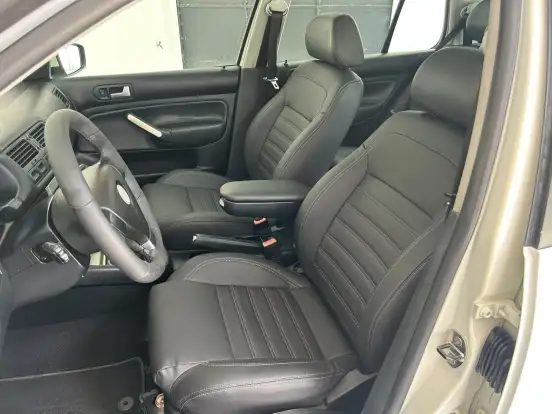VOLKSWAGEN-GOLF-2013