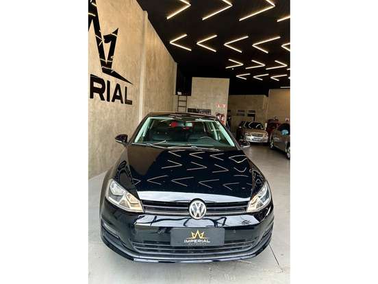VOLKSWAGEN-GOLF-2015