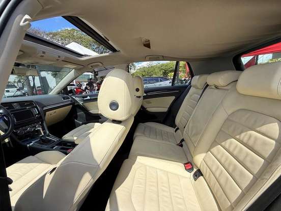 VOLKSWAGEN-GOLF-2013