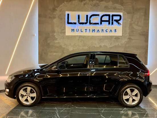 VOLKSWAGEN-GOLF-2015