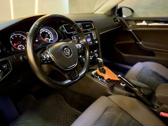 VOLKSWAGEN-GOLF-1.4 TSI HIGHLINE 16V GASOLINA 4P AUTOMÁTICO VOLKSWAGEN-GOLF-2015