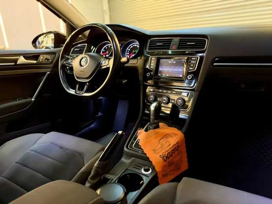 VOLKSWAGEN-GOLF-1.4 TSI HIGHLINE 16V GASOLINA 4P AUTOMÁTICO VOLKSWAGEN-GOLF-2015