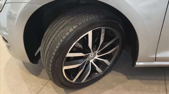 VOLKSWAGEN-GOLF-1.4 TSI HIGHLINE 16V TOTAL FLEX 4P TIPTRONIC VOLKSWAGEN-GOLF-2017