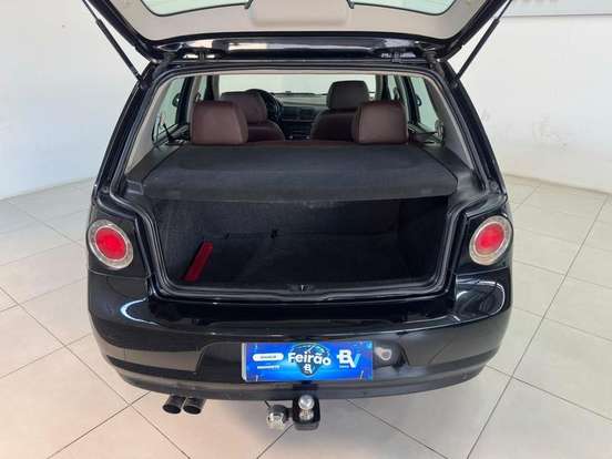 VOLKSWAGEN-GOLF-2009