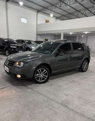 VOLKSWAGEN-GOLF-2013