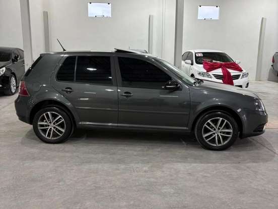 VOLKSWAGEN-GOLF-1.6 MI 8V FLEX 4P MANUAL VOLKSWAGEN-GOLF-2013