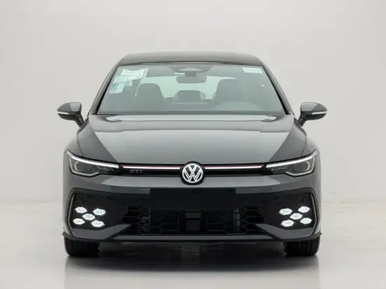 VOLKSWAGEN-GOLF-2026