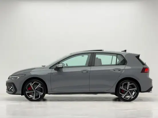 VOLKSWAGEN-GOLF-2026