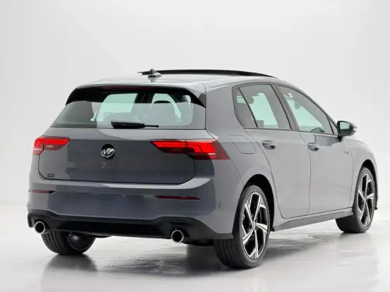 VOLKSWAGEN-GOLF-2026