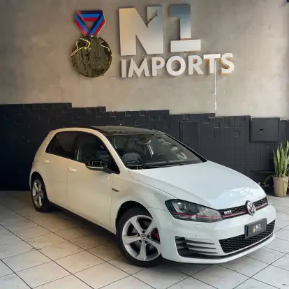 VOLKSWAGEN-GOLF-2013