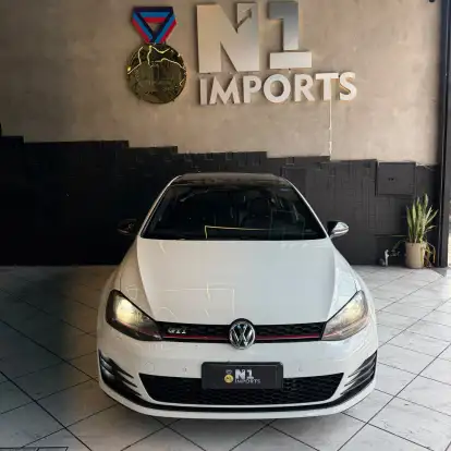 VOLKSWAGEN-GOLF-2013