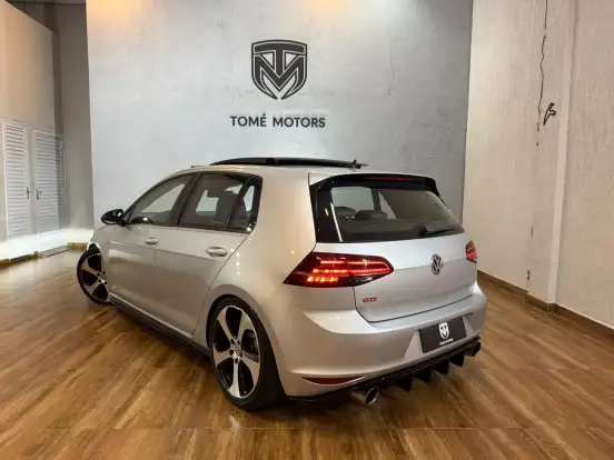 VOLKSWAGEN-GOLF-2013