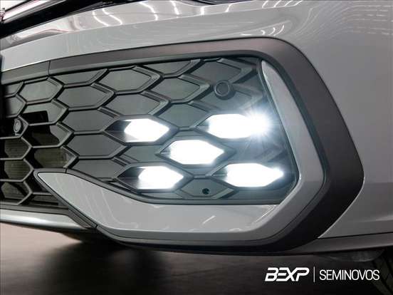 VOLKSWAGEN-GOLF-2026