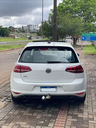 VOLKSWAGEN-GOLF-2014
