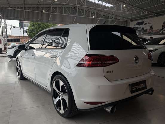 VOLKSWAGEN-GOLF-2.0 TSI GTI 16V TURBO GASOLINA 4P AUTOMÁTICO VOLKSWAGEN-GOLF-2013